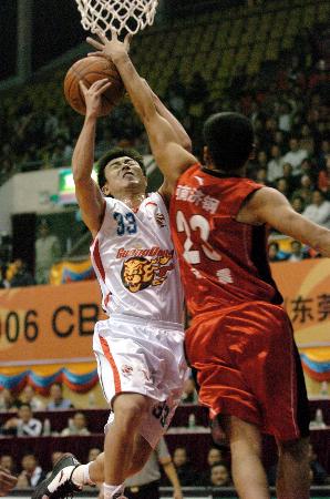 Bin采访剥夺AL冠军身份！低情商发言令人无语，BLG双C被教练逗笑